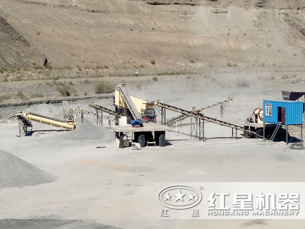 破碎生產(chǎn)線(xiàn)中的圓錐破碎機(jī)